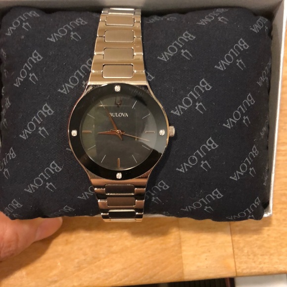 New Bulova watch - Picture 2 of 8